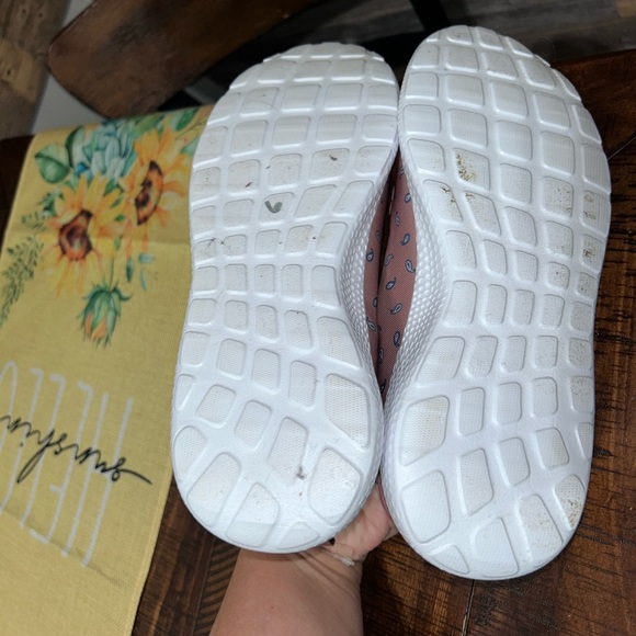 EUC Lands End Women’s Gatas Lightweight Comfort Slip On Shoes 7.5 - Picture 6 of 8